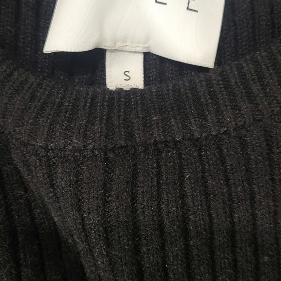 Mable Dress - Picture 2 of 2